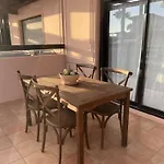 Pueblo Con Piscina 度假居 *
