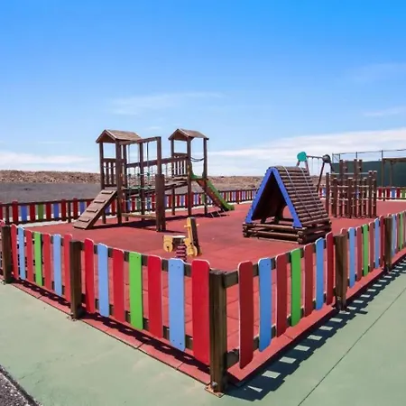 بيت للعطل Pueblo Con Piscina *