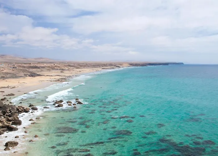 Pueblo Con Piscina بيت للعطل *